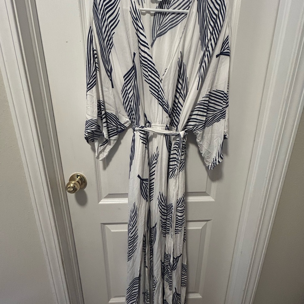 White and Blue Leaf Print Kimono Dress